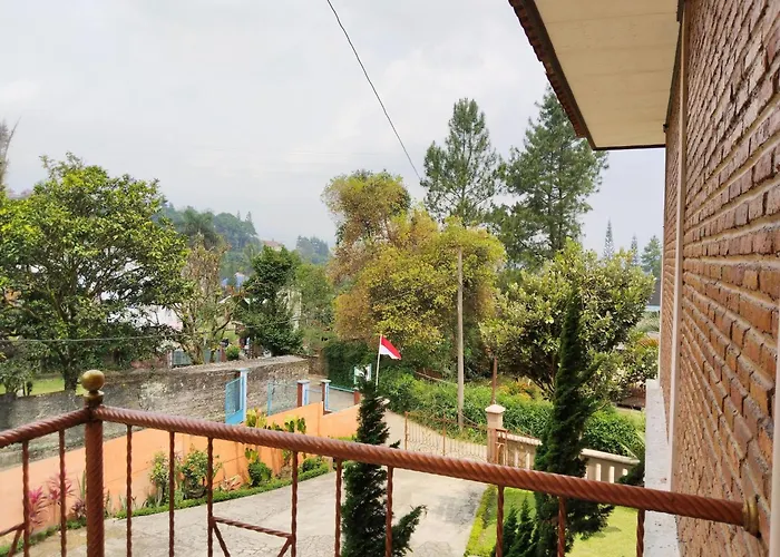 Villa Yustisia Curug 7 CilemberVilla